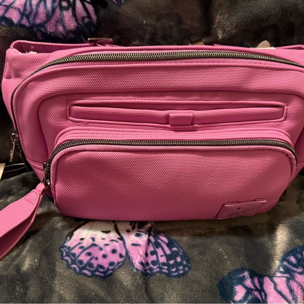 NWT Lug Matte Luxe Hitch in Açai Berry